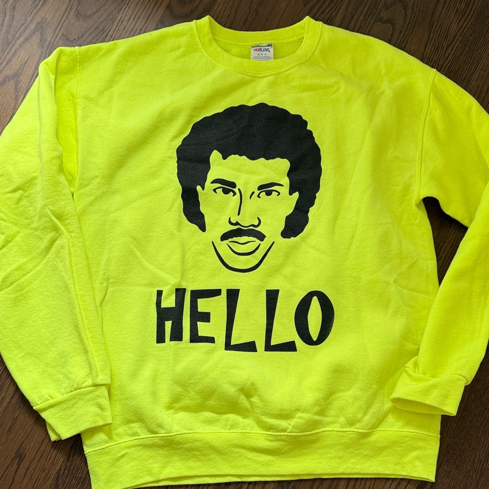 Lionel Richie concert sweatshirt